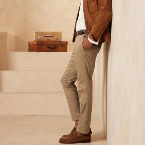 Banana Republic Fulton Skinny Rapid Movement Airforce Khaki Chino 35W x 32L